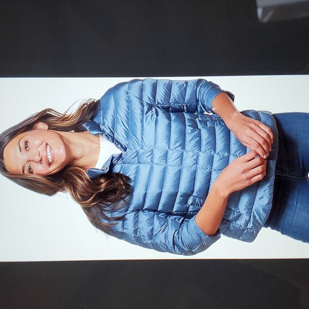 Lightweight blue ladies puffer - Medium